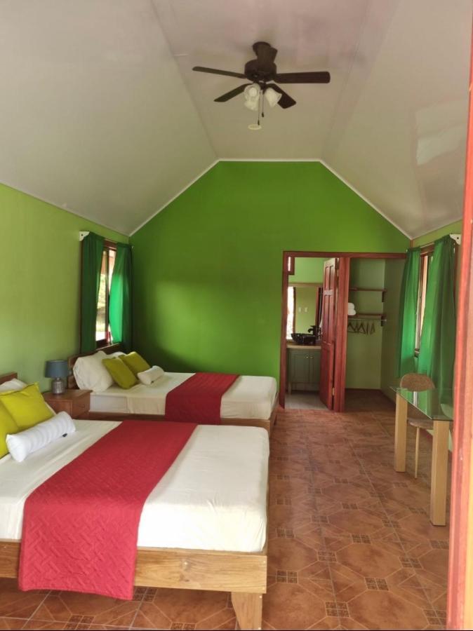 Cabinas Tortuguero Sports Fishing Exterior photo