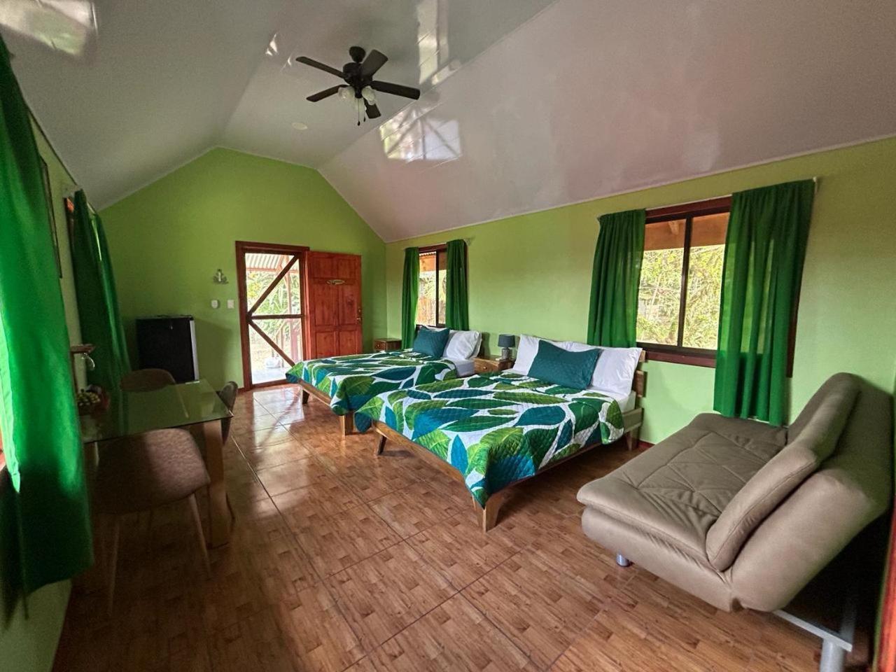 Cabinas Tortuguero Sports Fishing Exterior photo