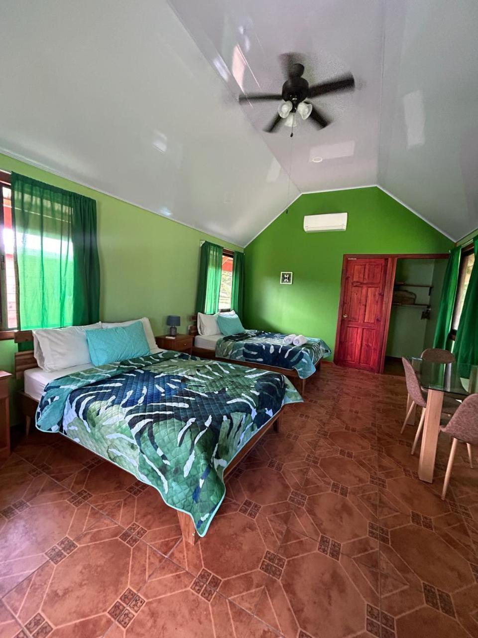Cabinas Tortuguero Sports Fishing Exterior photo